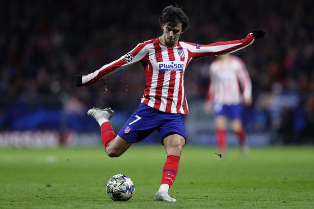 意力皆放在 意力皆放在